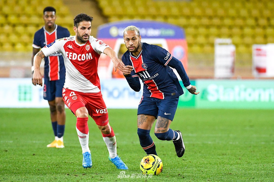 摩纳哥逆转战胜巴黎，完成豪强血洗