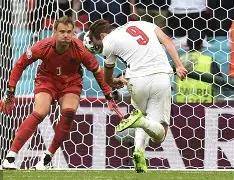 九游体育官方入口-塞尔维亚队备战期间调整防守策略