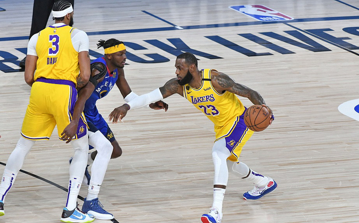 九游体育-上海队横扫掘金，浓眉哥带队取胜