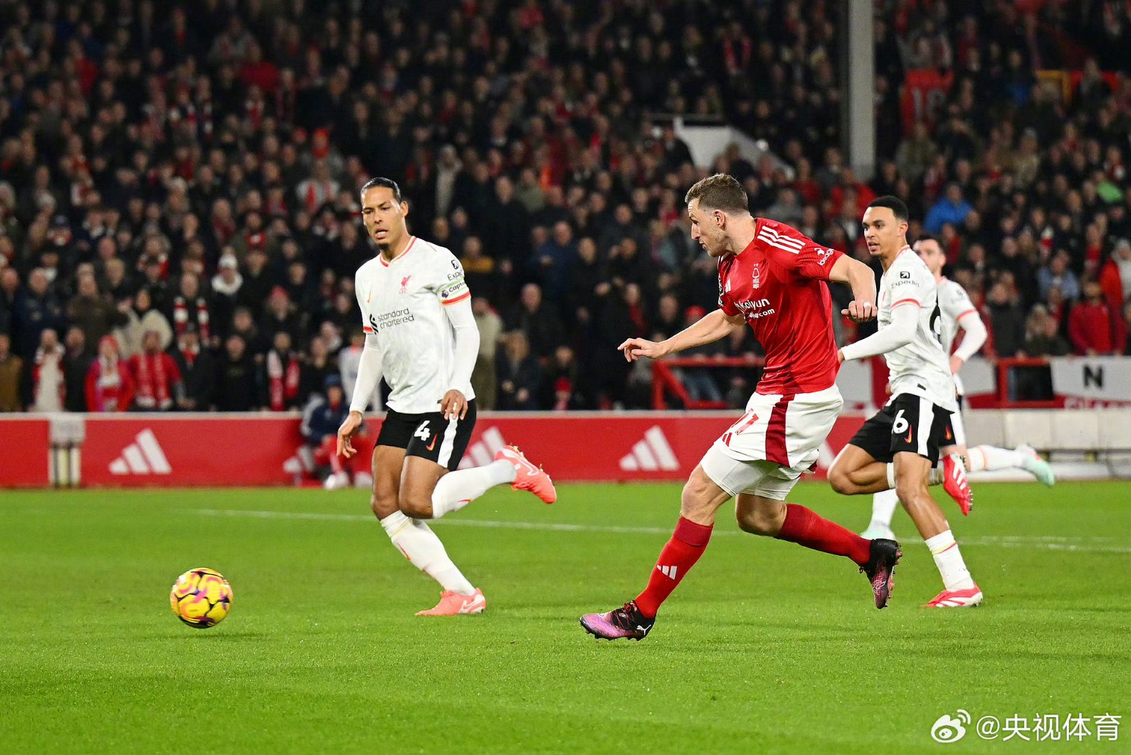 阿森纳鏖战英格兰，卡塞米罗刷新纪录