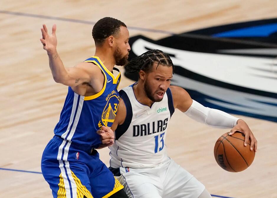 九游娱乐入口-新疆队横扫骑士，布伦森惊艳四座