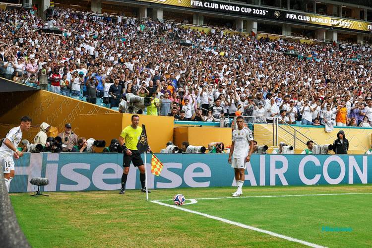 那不勒斯力克皇马，迪马利亚扛起全队的简单介绍