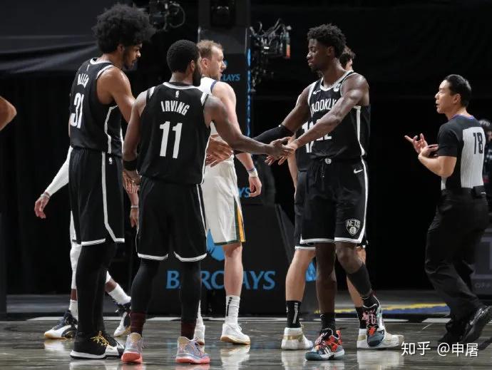 深圳队轻取青岛队，欧文带队取胜