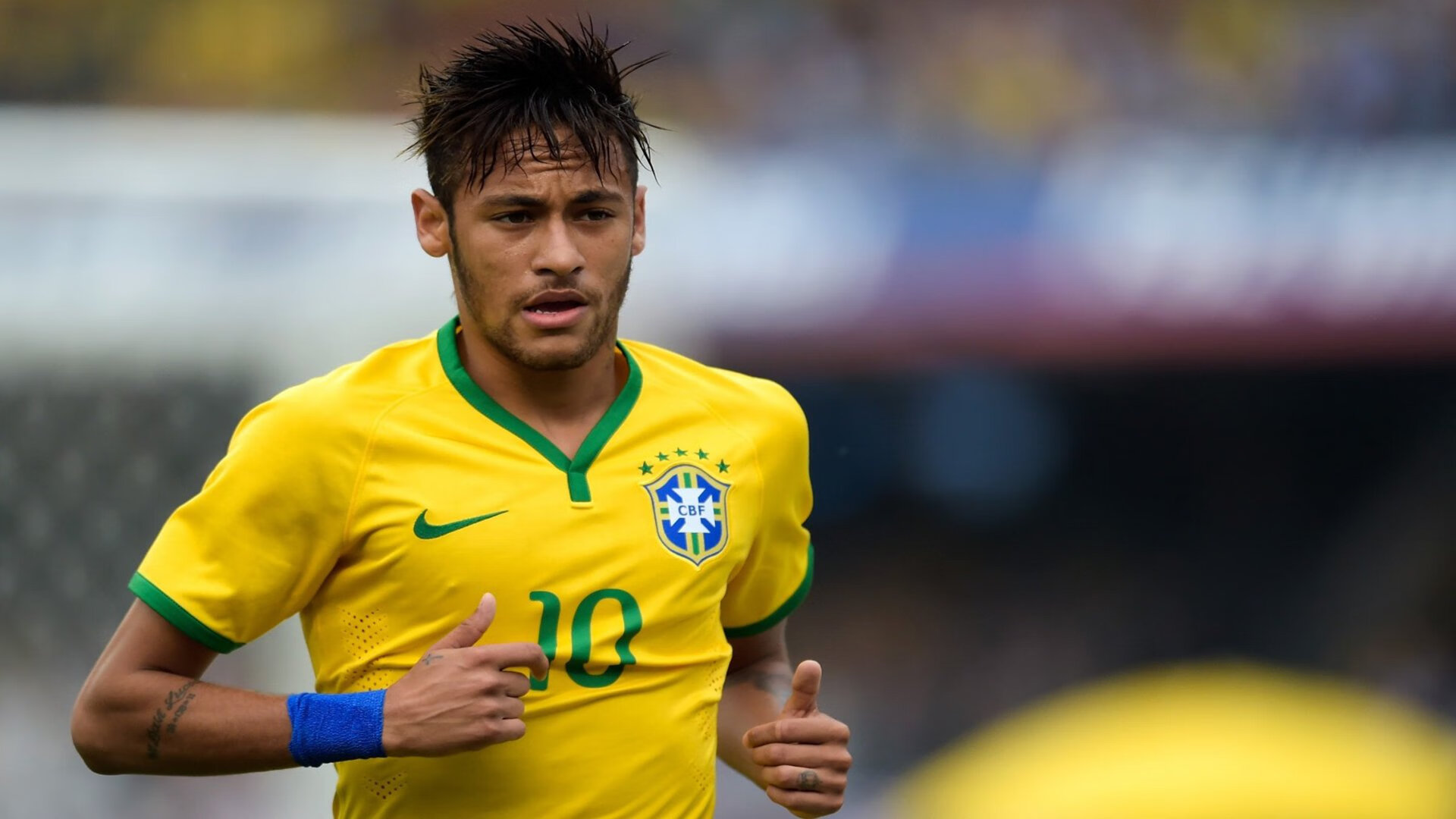 王冠的最后一颗铆钉，当F1引擎与莱万的左脚共谱一个传奇之夜